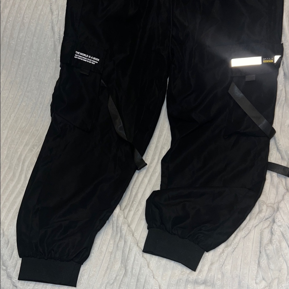 1XL New -Men's Black Streetwear Cargo Joggers; Techwear or Tactical Utility - Picture 2 of 16